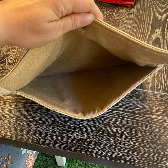 Source Unknown Cream Clutch with Brown Accents - Picture 3 of 10